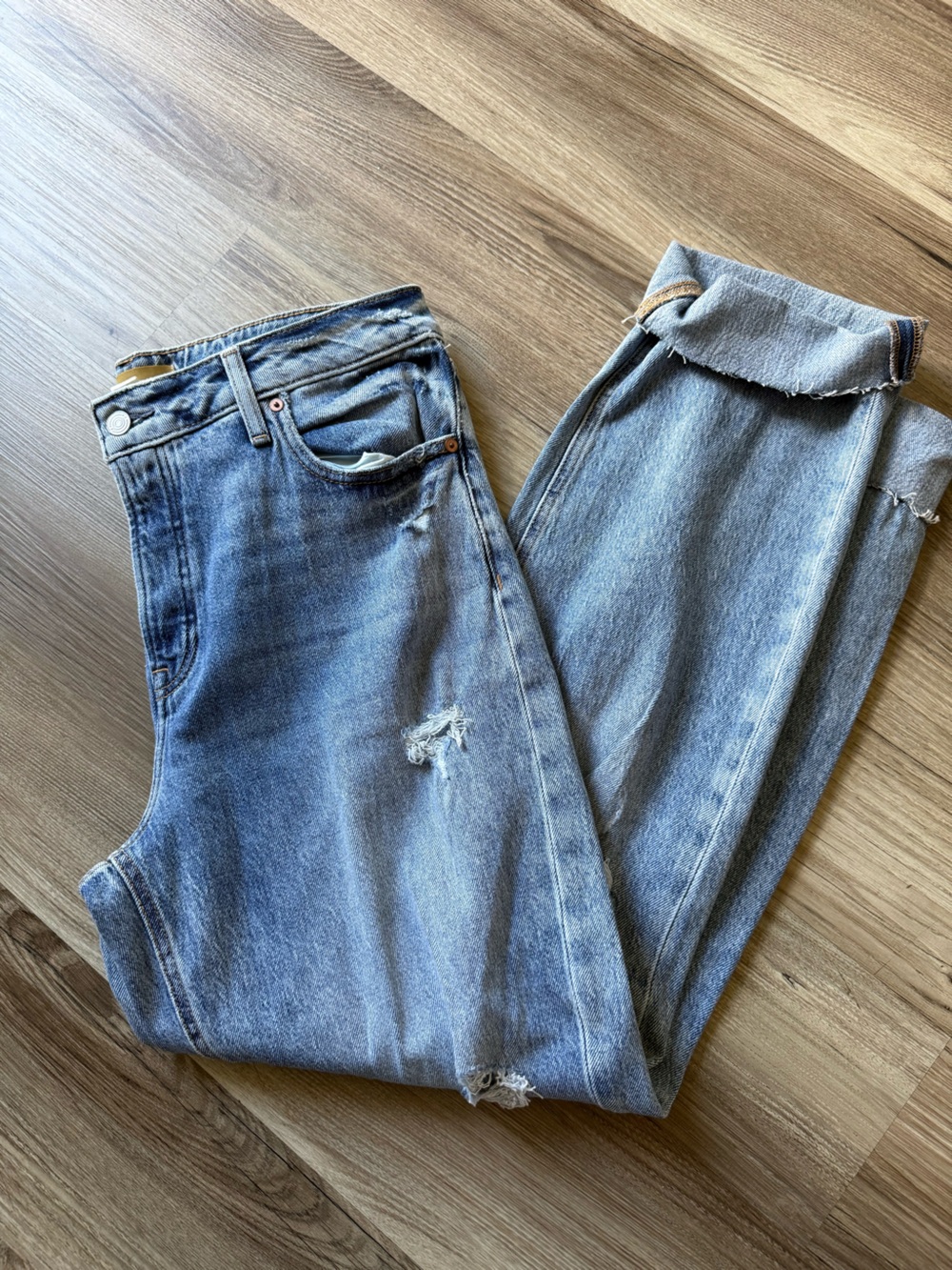 Women’s Classic Light Blue Distressed Jeans
